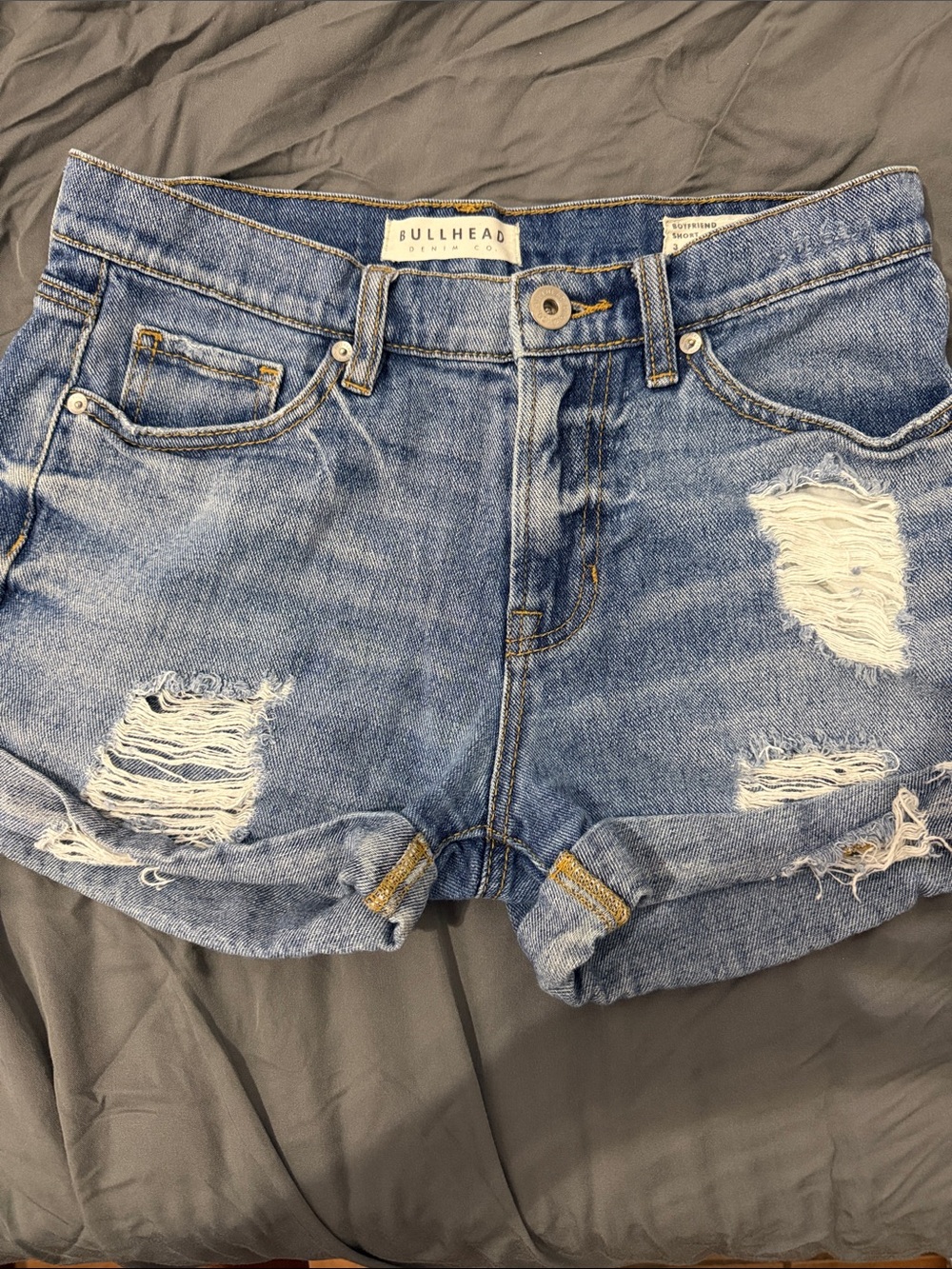 Bullhead Denim Co. Boyfriend Shorts – Size 3 (Juniors) ☀️